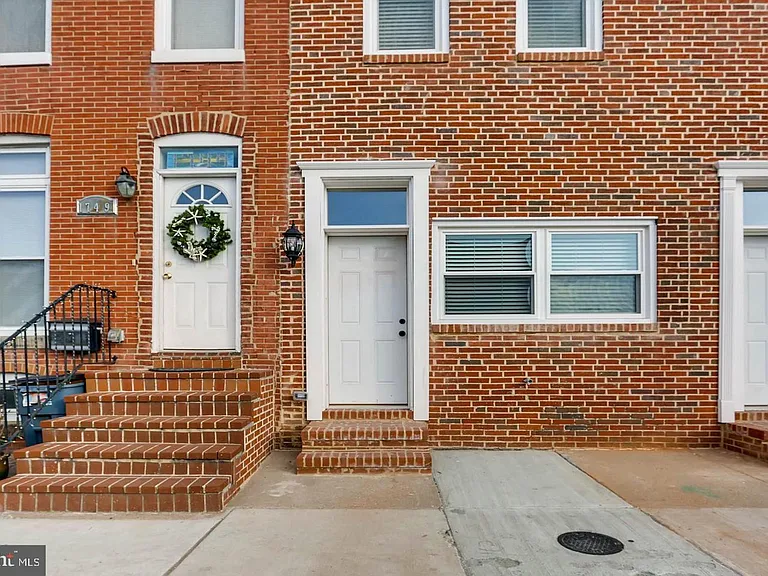 1751 S Hanover St — Photo 4
