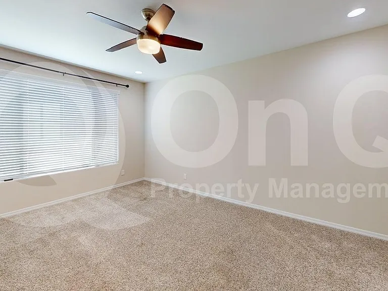 8943 W Marshall Ave — Photo 11