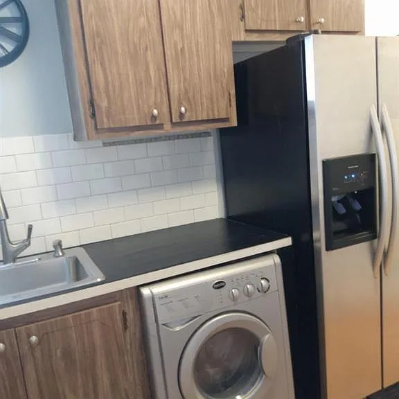 8001 Crespi Blvd #5C — Photo 3