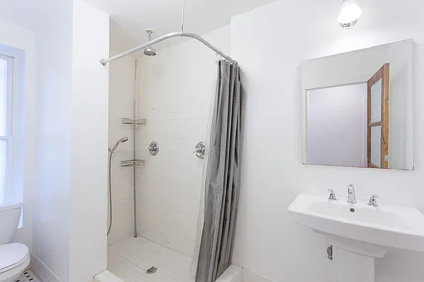 Rented by Warren T Real Estate Corp. | media 10