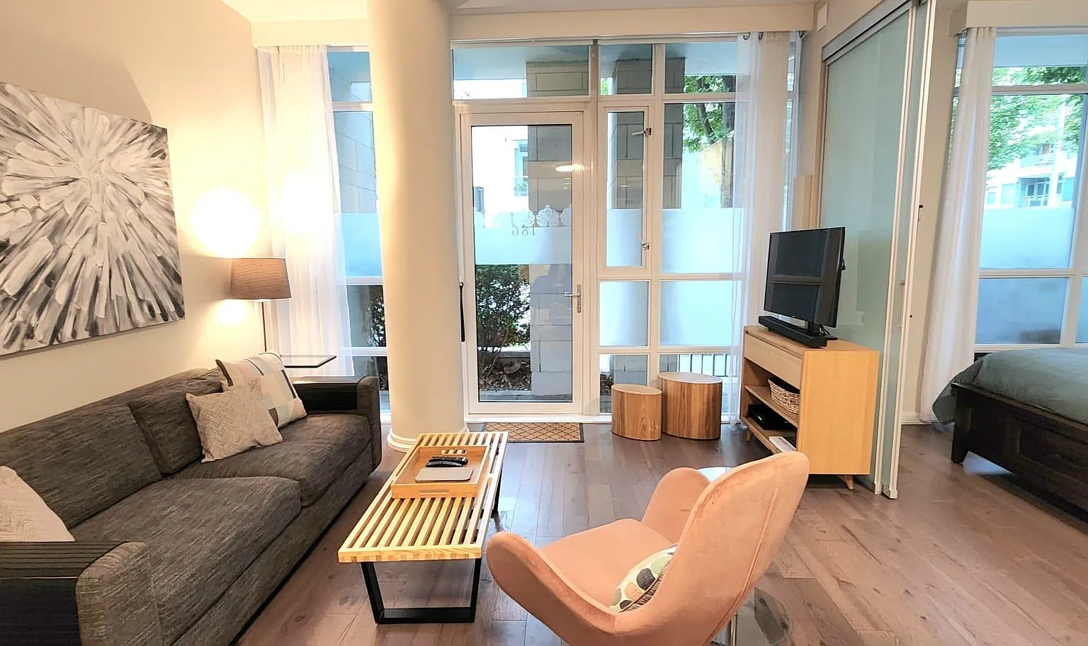 1 bed, 670 sqft, $3,350 — Photo 4