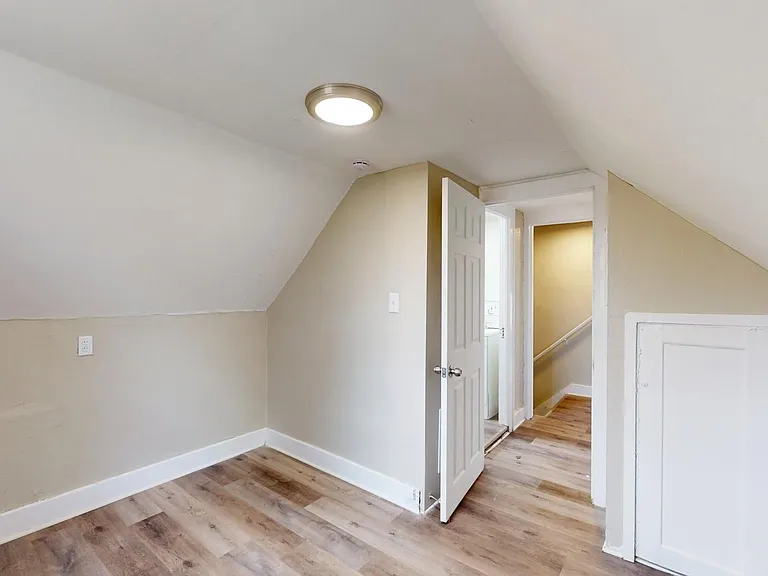 294 Madison Ave — Photo 12