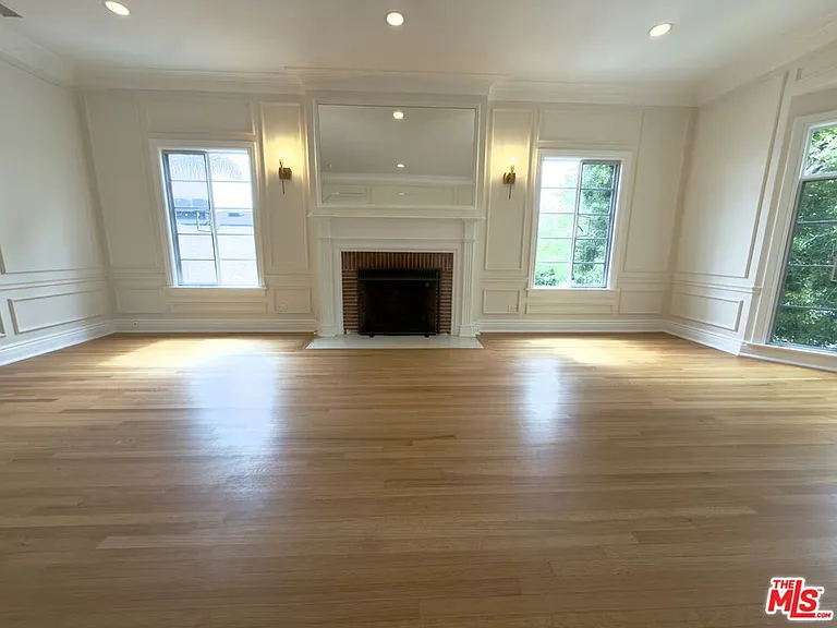 378 S La Jolla Ave — Photo 4
