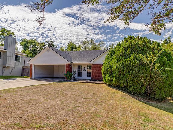 2nd image of 115 Crystal Dr
