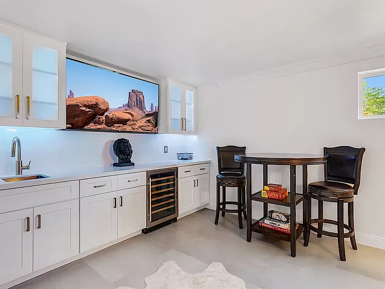 8309 E Highland Ave — Photo 33