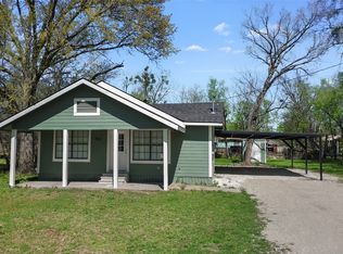 723 E Nowlin St, Mexia, TX