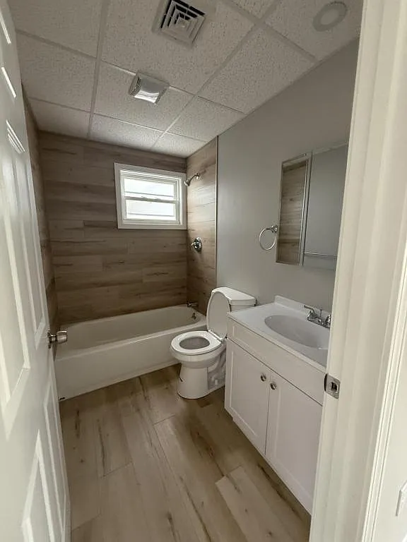 223 Davis St — Photo 3