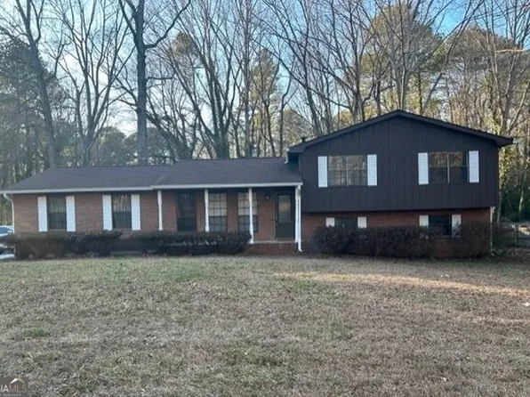 8269 Creek St, Jonesboro, GA 30236