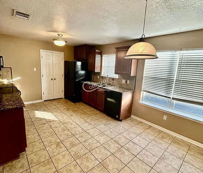 6503 Deorsam Loop — Photo 13