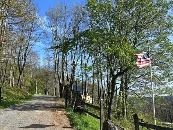 36 Hideaway Trl, Slatyfork, WV 26291