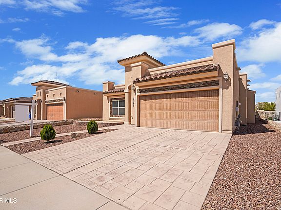 3rd image of 14565 Meadow Lawn