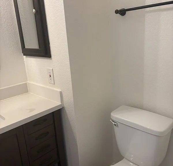 10920 Moorpark St #4 — Photo 6