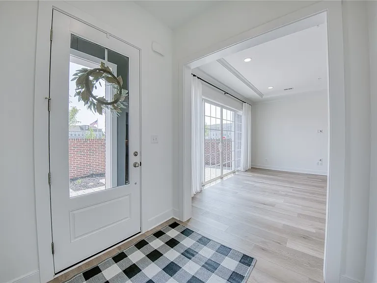 304 Highbridge Ln — Photo 10