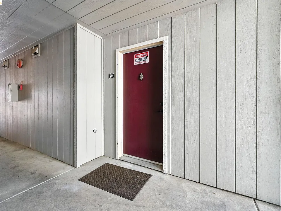1333 N Camino Alto Rd #136