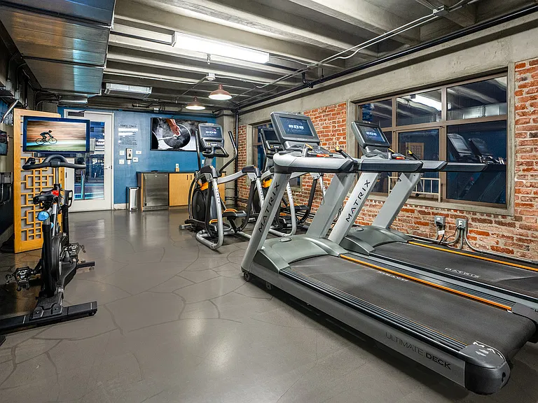 Cardio and weight equipment available 24/7
