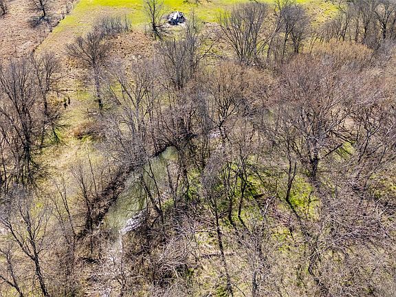 4th image of 14947 Robin Rd