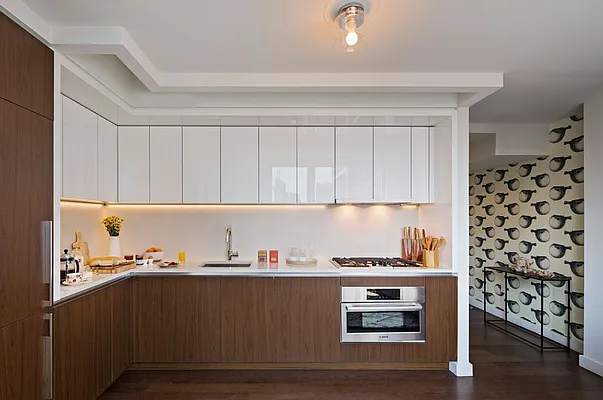 Rented by Bold New York | media 60