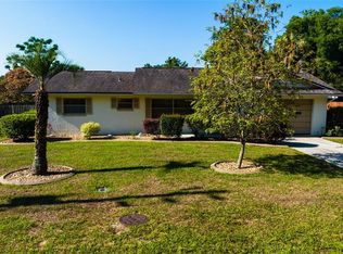 2103 Edgewood Ave, Leesburg, FL 34748