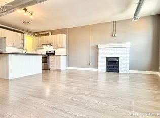 1000 King St E #1012-2, Hamilton, ON L8M 1C8