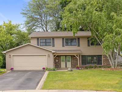 573 Surryse Rd, Lake Zurich, IL, 60047