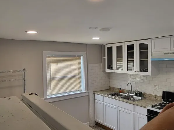 4725 S Western Blvd #Basement, Chicago, IL 60609