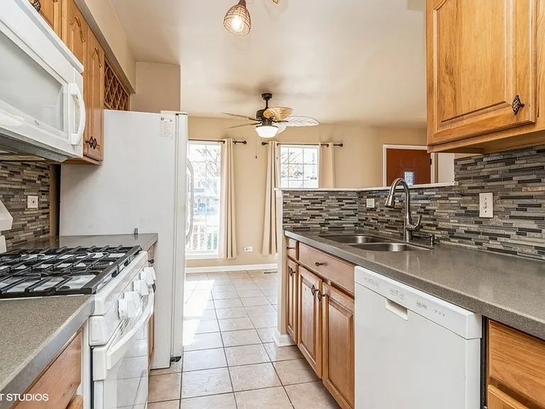 2423 Durango Ln — Photo 6