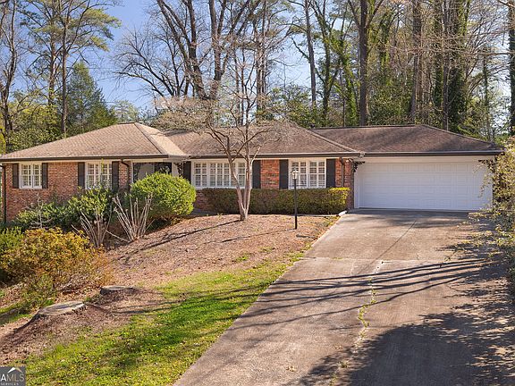 2nd image of 5735 Pine Brook Rd