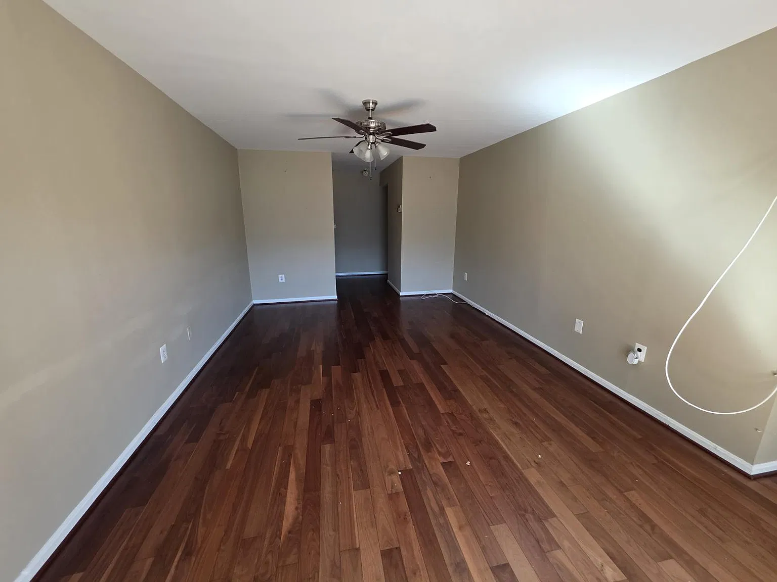 2 bed, 1109 sqft, $2,200 — Photo 4