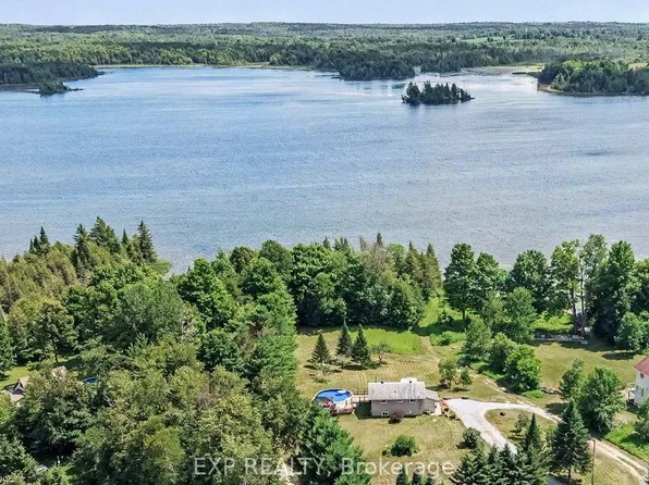173 Janet Dr, Lanark Highlands, ON K0A 1P0
