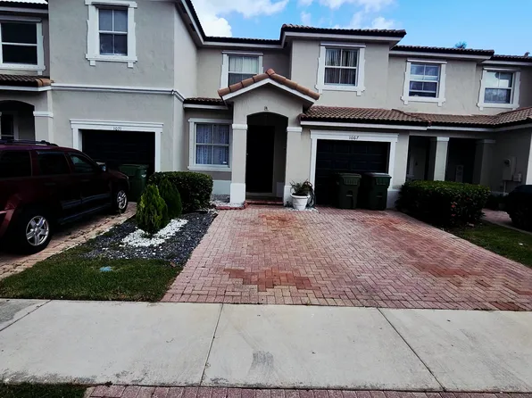 1067 NE 41st Pl, Homestead, FL 33033