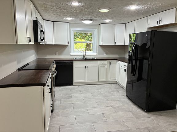 New tile floor in kitchen