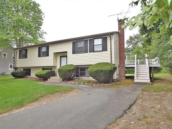 82 High St, Randolph, MA 02368