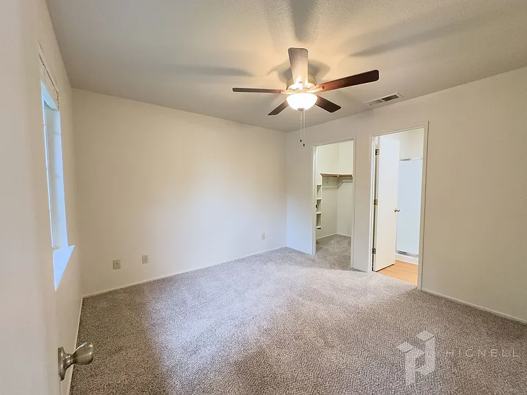 Amanda Place Apartments — Photo 44