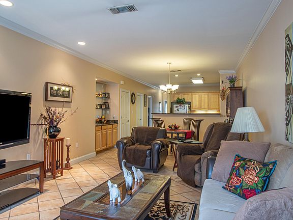 4th image of 1453 E Beach Blvd