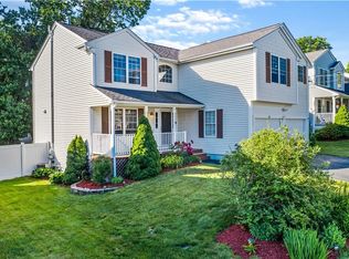 11 Amanda Dr, Cumberland, RI 02864