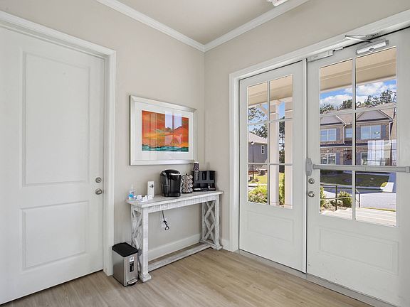 3rd image of 1852 Auburn Rd #2991
