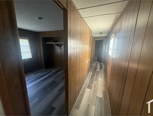 205 Meadowbrook Dr — Photo 8