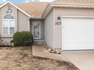 1825 Bluejay Dr, Webb City, MO 64870