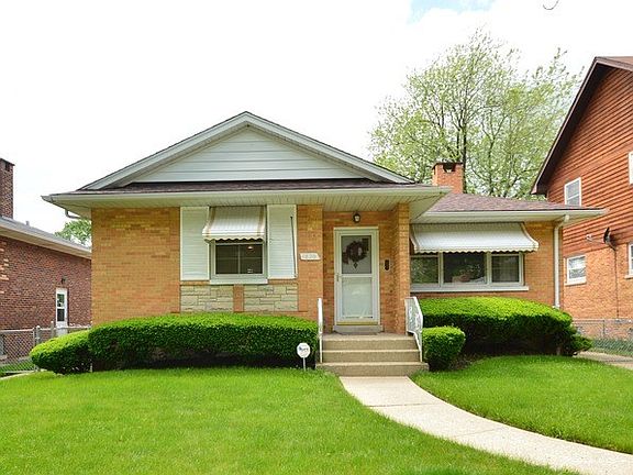 2nd image of 1820 Kensington Ave