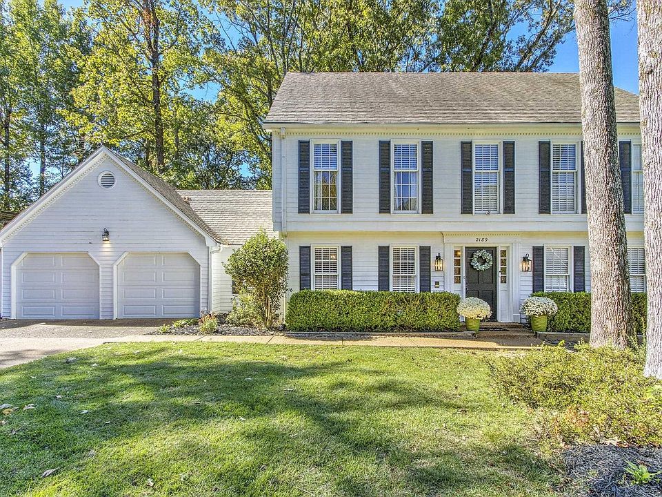 1st image of 2189 Coachmans Dr