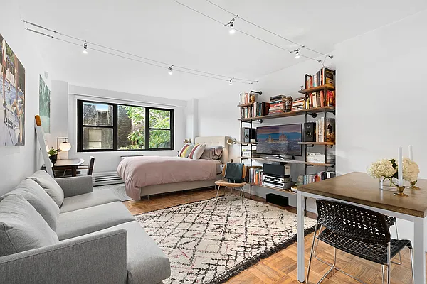 Sold by Douglas Elliman | media 10