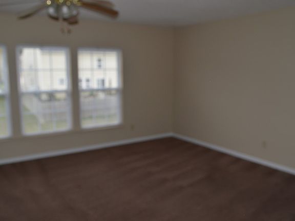 4th image of 5830 Noble Dr