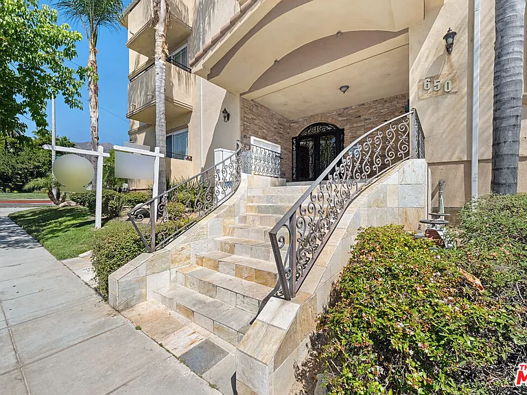 650 E Palm Ave #302 — Photo 4