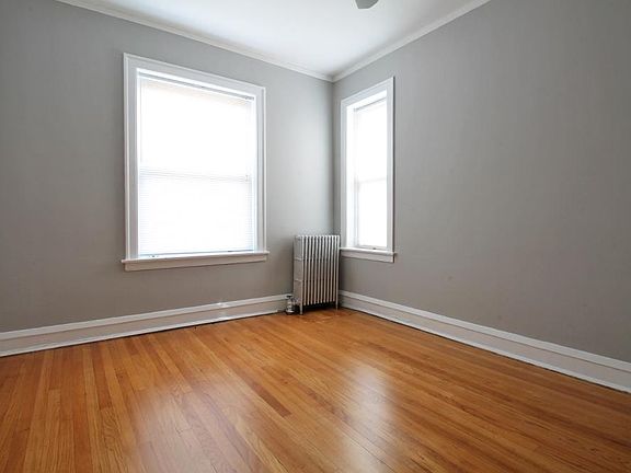 3rd image of 111 S Harvey Ave APT 2E