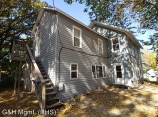 603 1st St SW #1, Faribault, MN 55021