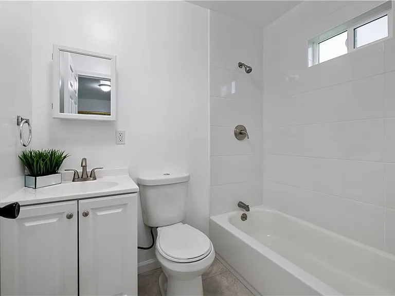 527 W 119th St #527 — Photo 16
