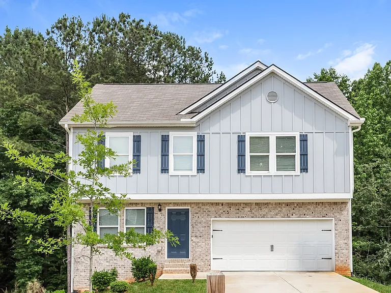 606 Benjamin Ct — Photo 1