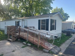 54 Genns Ln, Glenwood, IA 51534