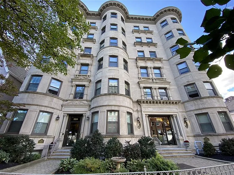 884 Massachusetts Ave #314 — Photo 9