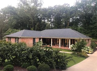 1617 Seminole Dr, Columbus, MS 39705